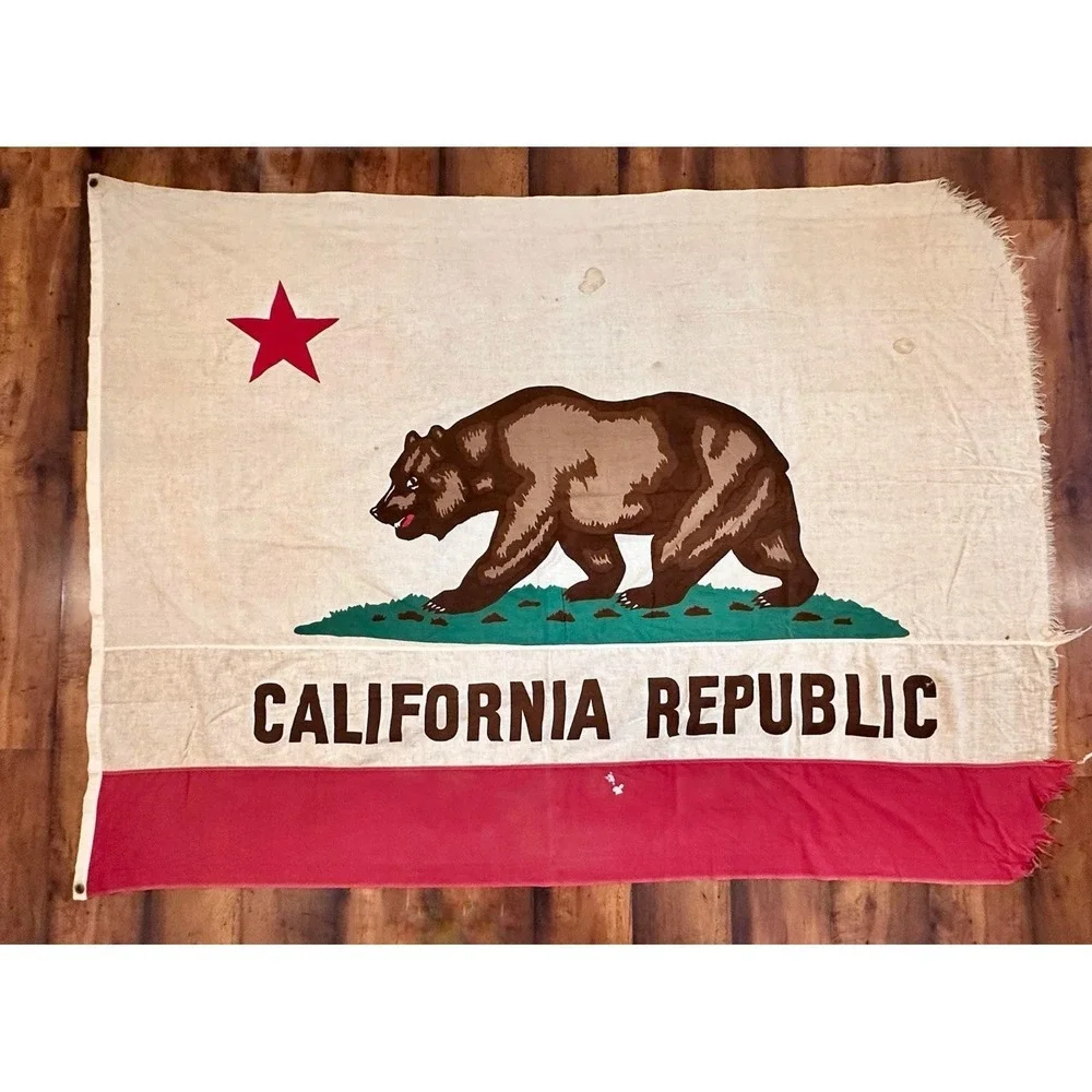 Vintage California Republic Flag Large Cream Red Fair Distressed‎ Cotton